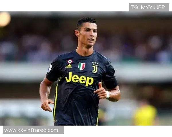 尔姓足球明星的辉煌历程与成就探索