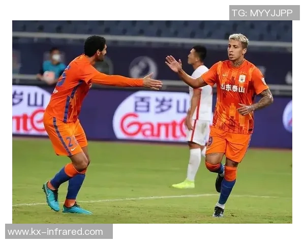 杭州足球队在邀请赛中以79分稳居积分榜首位